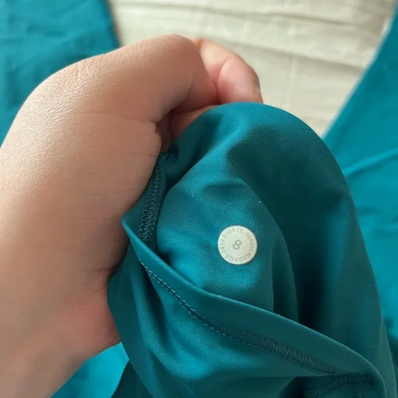 Lululemon last and free 25’’ - Picture 2 of 4